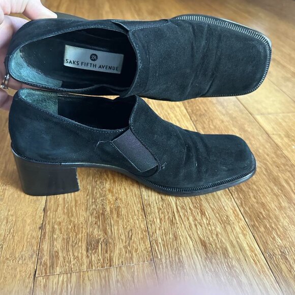 Saks Fifth Avenue Women's 7.5 black suede block heel loafer - Picture 1 of 10